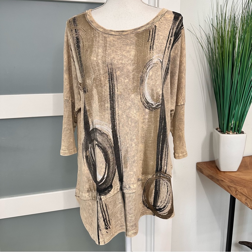Jess & Jane Beige Black Abstract Print Tunic Top Asymmetrical Large Casual EUC